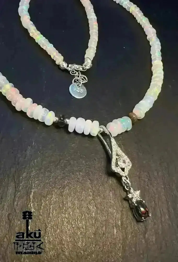 A+ Natürliche äthiopische Welo OPAL Halskette, weiße & schwarze Vollfeuer, 42.5ct, bis7,5mm - AkueShop