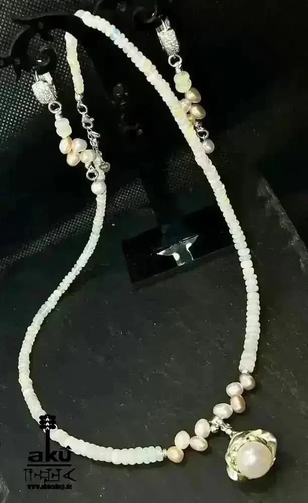 A+ Natürliche äthiopische Welo OPAL und Perlen Schmuckset Vollfeuer, 42.5ct, bis7,5mm, Halskette & Ohrringe, - AkueShop