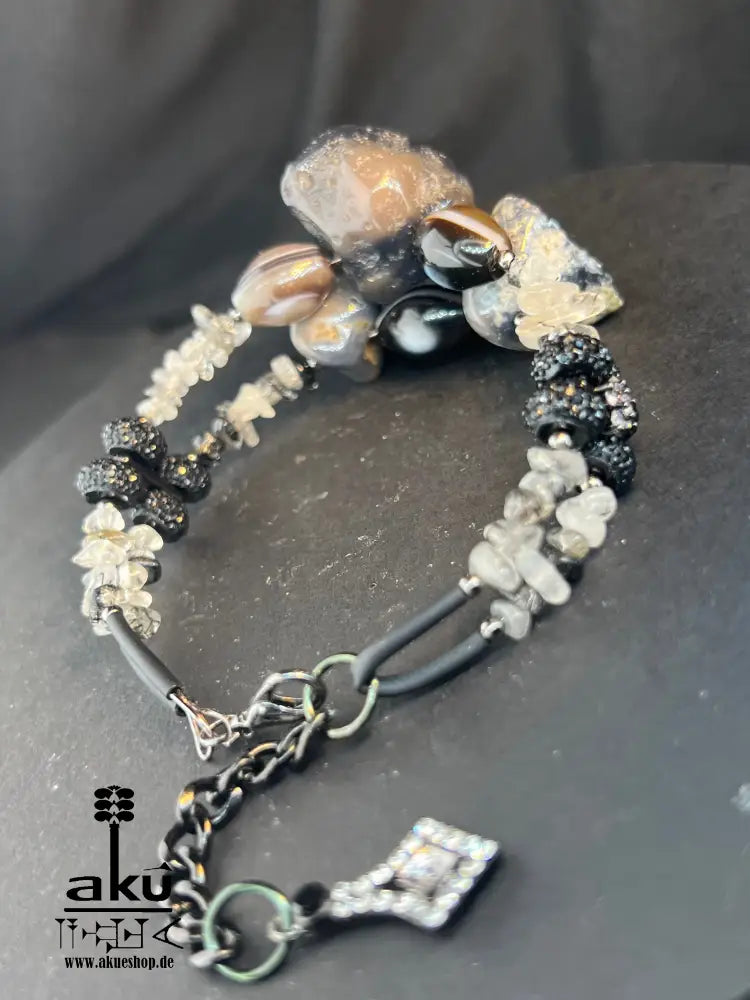 Ein zweireihiges Armreif Roher Sulemani Achat Geod Rutilquarz Gedächtnisdraht Armband