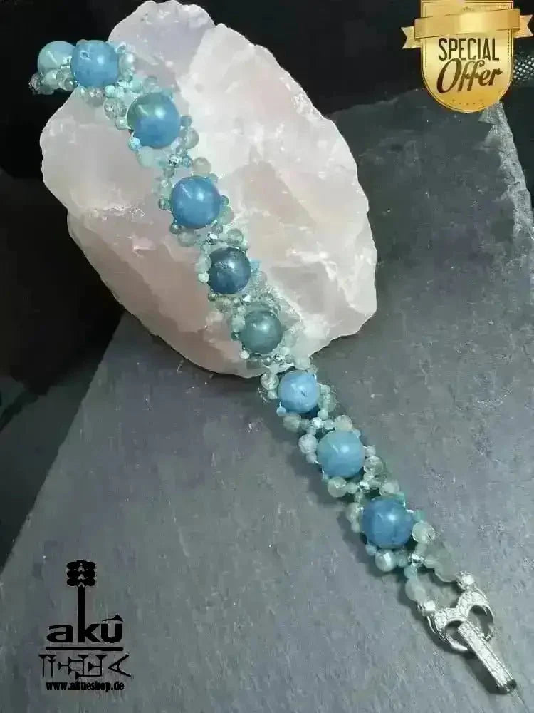 Handgemachtes Glück Edelsteinarmband, A+ Apatit, Iced Apatit Natursteine, Reiki, Halschakras Meditationsenergie - AkueShop