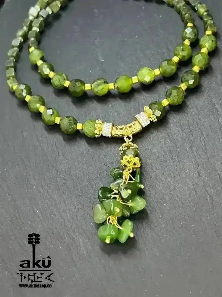 Kanadische Jade Festoon Halskette, grüner Edelstein Schmuck, doppelsträngiges Herzchakra, für Meditationsenergie - AkueShop
