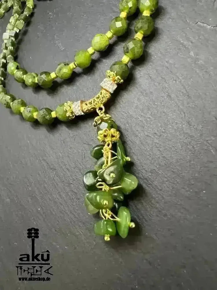 Kanadische Jade Festoon Halskette, grüner Edelstein Schmuck, doppelsträngiges Herzchakra, für Meditationsenergie - AkueShop