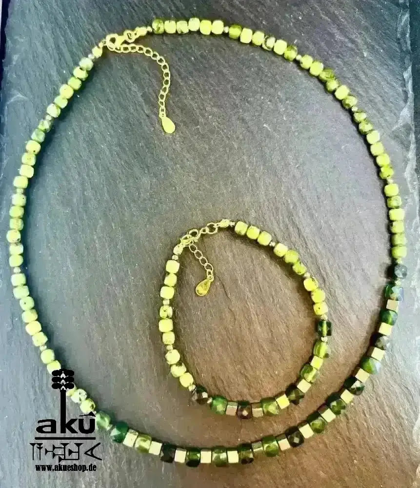 Kanadische Jade Halskette und Armband, grüner Edelstein Schmuck 925er Silber, Herzchakra - AkueShop
