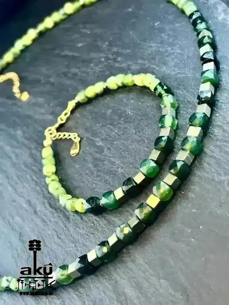 Kanadische Jade Halskette und Armband, grüner Edelstein Schmuck 925er Silber, Herzchakra - AkueShop