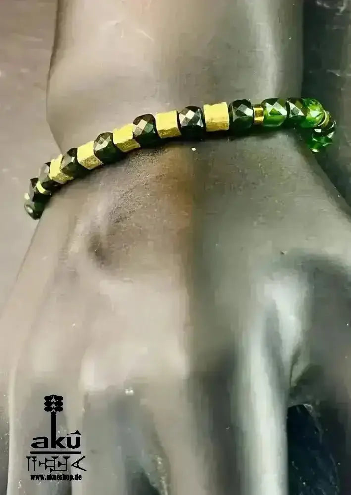 Männer Armband grün Jade, bronze Würfel Perlen für ihn Herzchakra heilungenergie, natürliches Edelstein - AkueShop