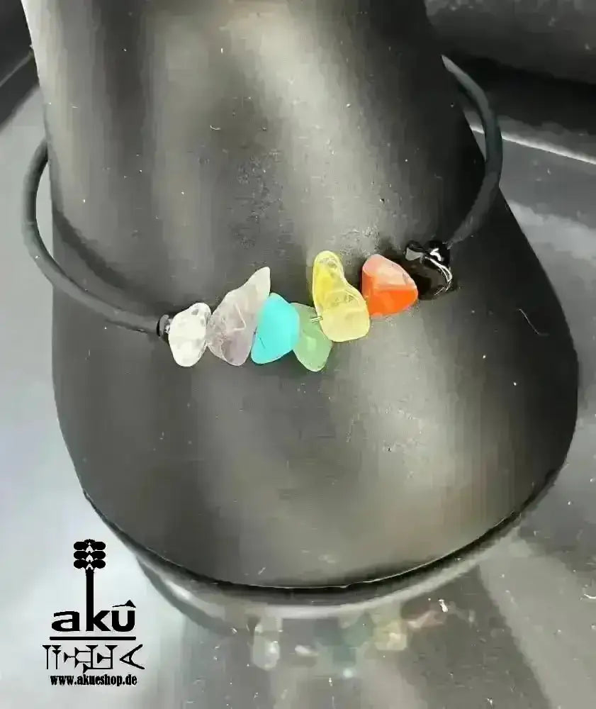 Memory - Draht - Armreif 7Chakras, natürlichen Edelsteinen handgefertigt, versilbert, Reiki - Meditation, Krone, drittes Auge, Hals, Herz, Solarplexus, Sakralwurzel, Chakren, Energie - AkueShop