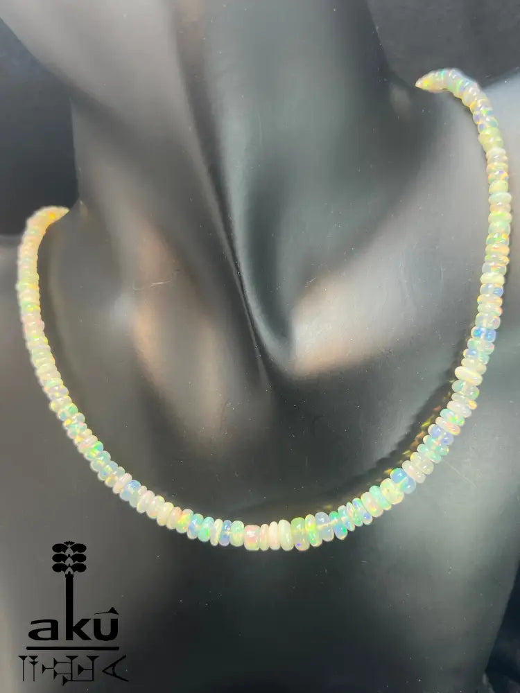 Natürliche Opal Halskette äthiopischer Vollfeuer Opal 7 mm Regenbogen Farbspiel