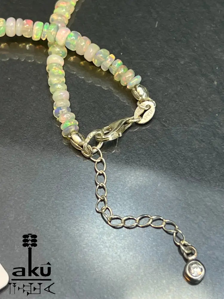 Natürliche Opal Halskette äthiopischer Vollfeuer Opal 7 mm Regenbogen Farbspiel