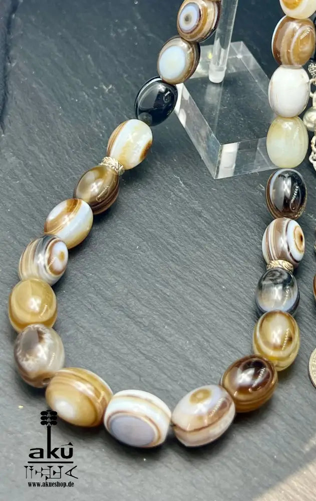 Natürliches Sulemani Akik Achat Tasbih, groß 15mm, 925er Silbere Quaste, Heilungsenergie Reiki, Wurzelchakra, AkueShop.