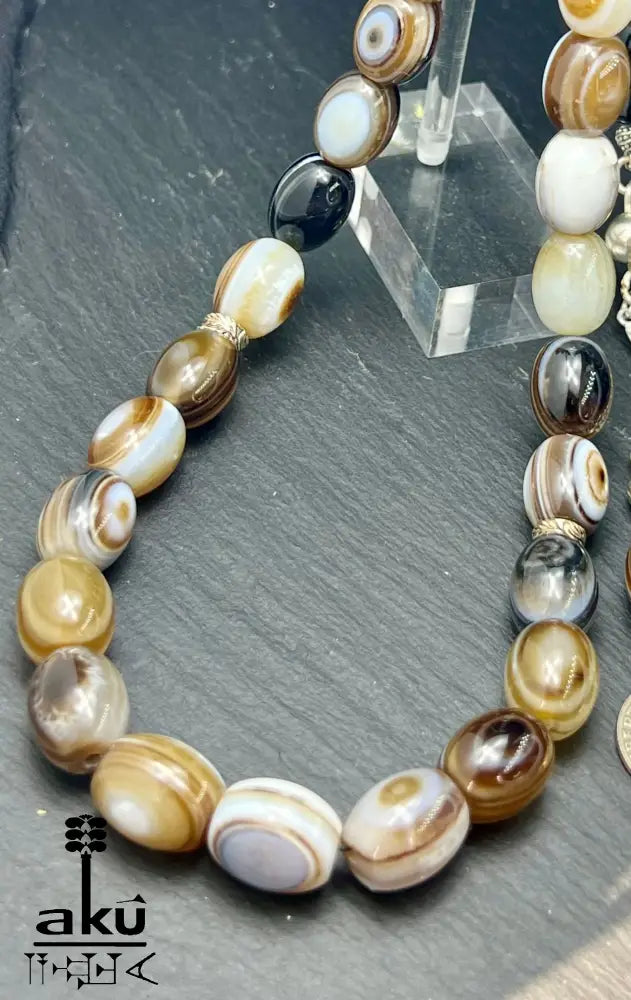 Natürliches Sulemani Akik Achat Tasbih, groß 15mm, 925er Silbere Quaste, Heilungsenergie Reiki, Wurzelchakra, AkueShop.