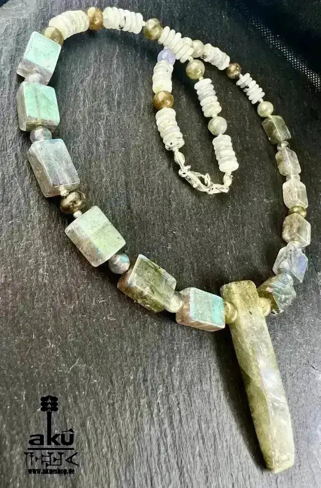 Rainbow A+++ Labradorit Halskette, Feuer Edelstein Schmuck, Dritteauge Chakra Energie - AkueShop