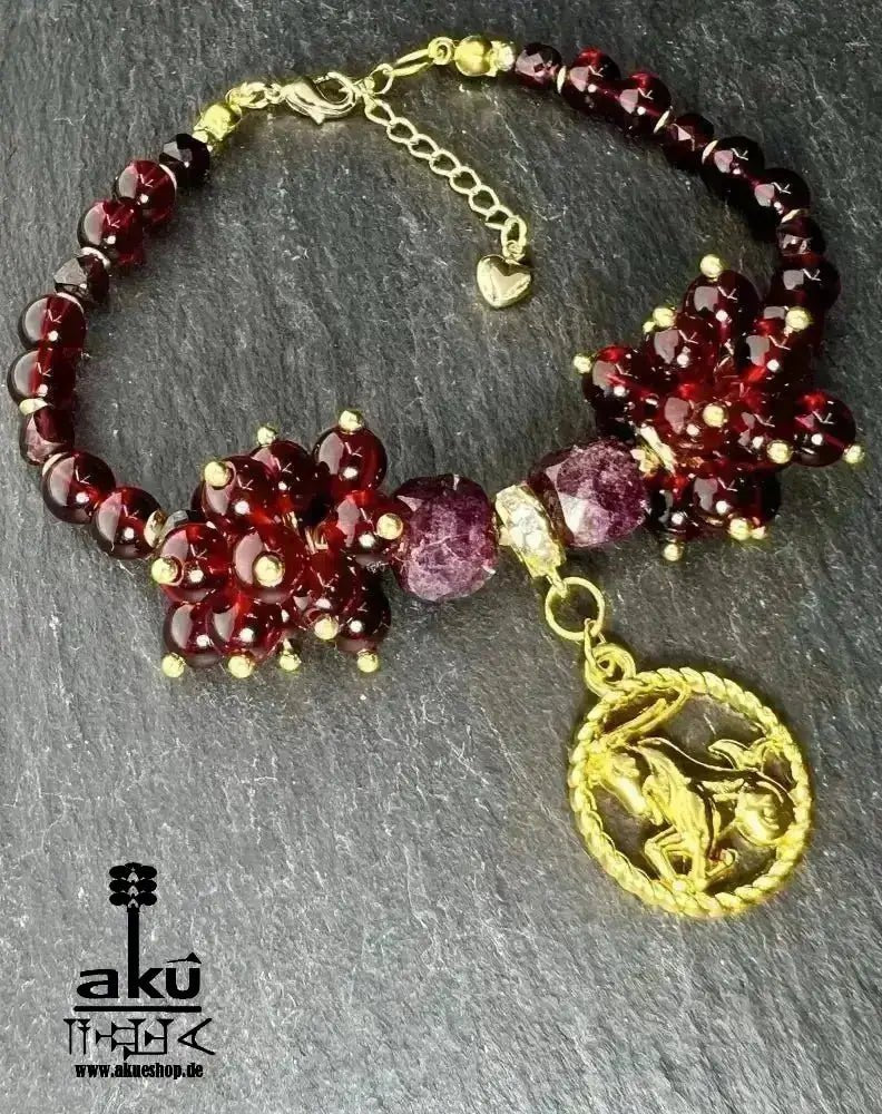Steinbock Sternzeichen Glückskristalle Armband natürlicher Granat Edelstein, Wurzel, Hertzchakras - AkueShop