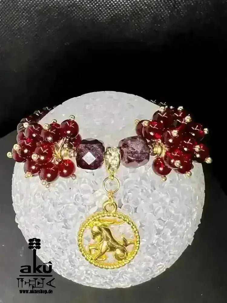 Steinbock Sternzeichen Glückskristalle Armband natürlicher Granat Edelstein, Wurzel, Hertzchakras - AkueShop