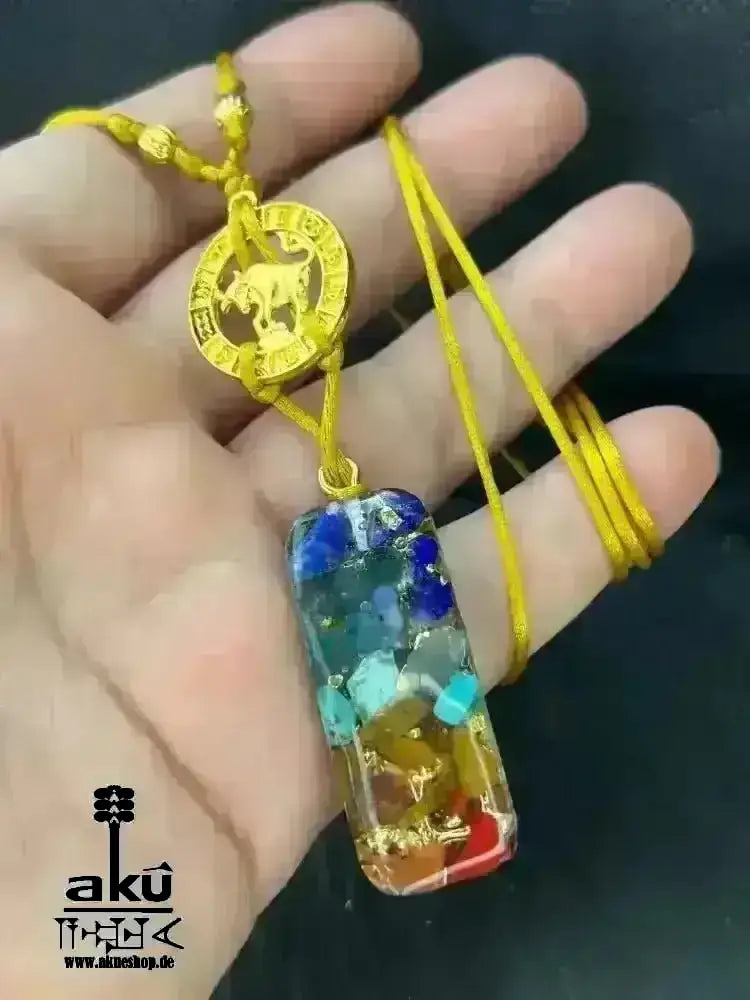 Taurus ♉️ Halskette Edelstein Gold Energieanhänger Harz, Reiki - Meditationsenergie - AkueShop
