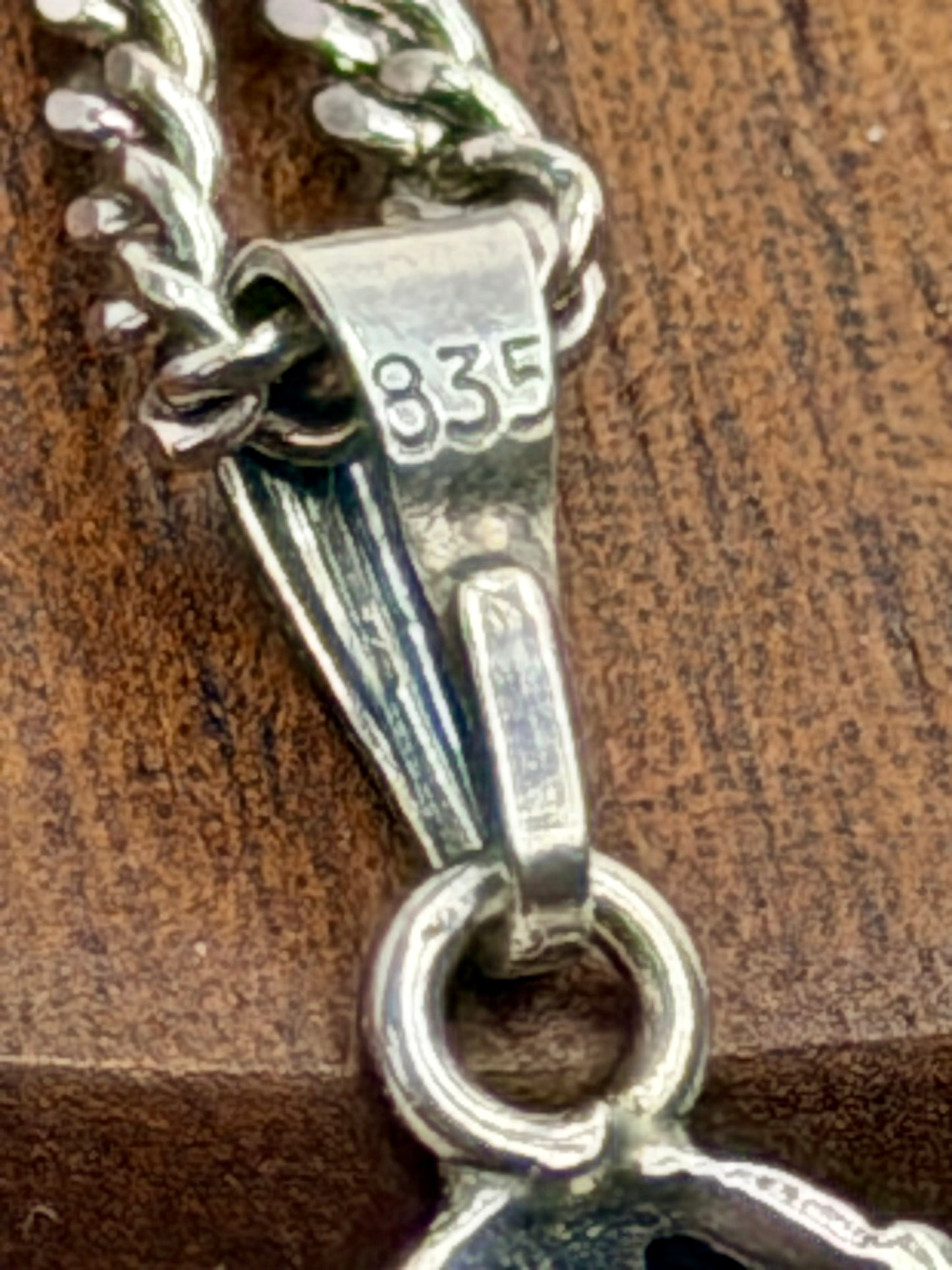 Nahaufnahme der 835 Silberpunze