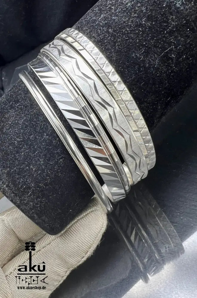 6 Armreifen im Kreis Vintage Jahre ‘60 aus 835er Silber massive