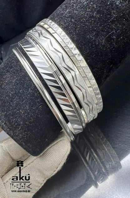 6 Armreifen im Kreis Vintage Jahre ‘60 aus 835er Silber massive