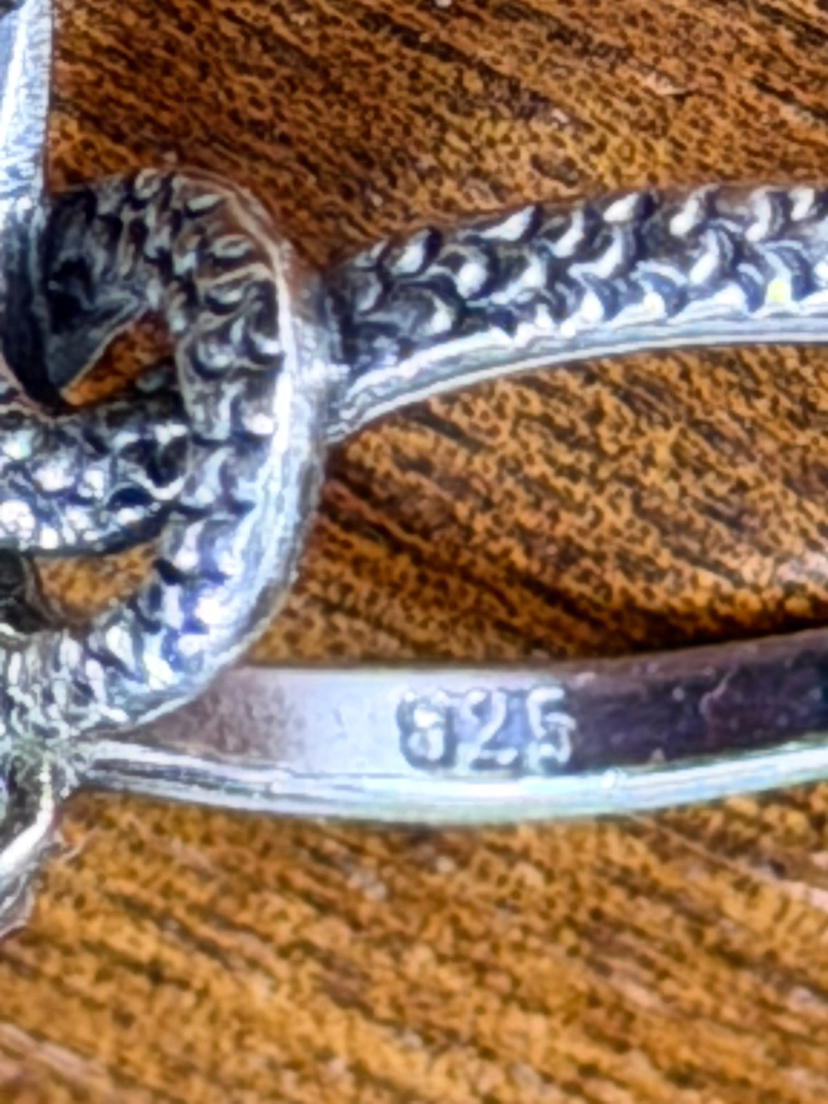 Vintage 925 Silber Schlangenring mit Schwarzer Emaille, Serpent Ring, Gothischer Symbolring