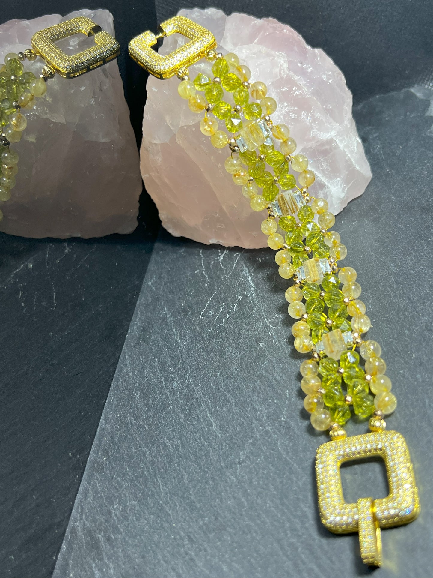 peridot rutilated quartz green grün bracelet armband manschett yellow gelb