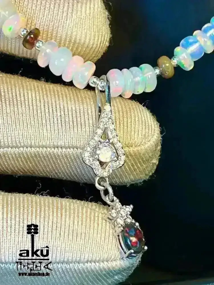 A+ Natürliche äthiopische Welo OPAL Halskette, weiße & schwarze Vollfeuer, 42.5ct, bis7,5mm - AkueShop