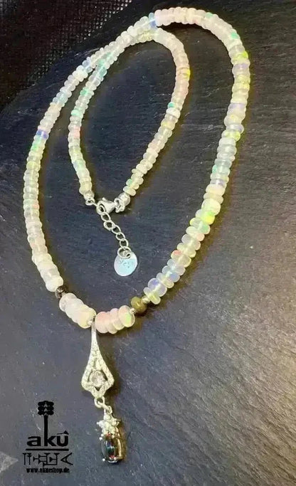 A+ Natürliche äthiopische Welo OPAL Halskette, weiße & schwarze Vollfeuer, 42.5ct, bis7,5mm - AkueShop