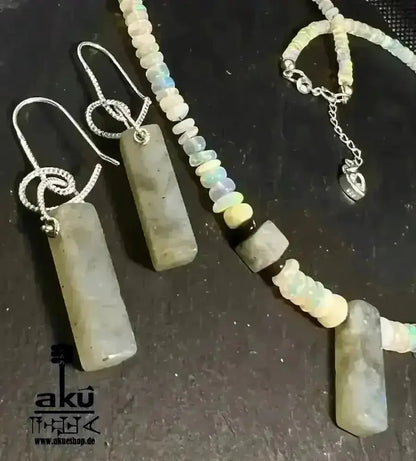 A+ Natürliche äthiopische weiß OPAL Schmuckset Vollfeuer, 42.5ct, bis7,5mm, mit Labradorit stein Halskette & Ohrringe, - AkueShop
