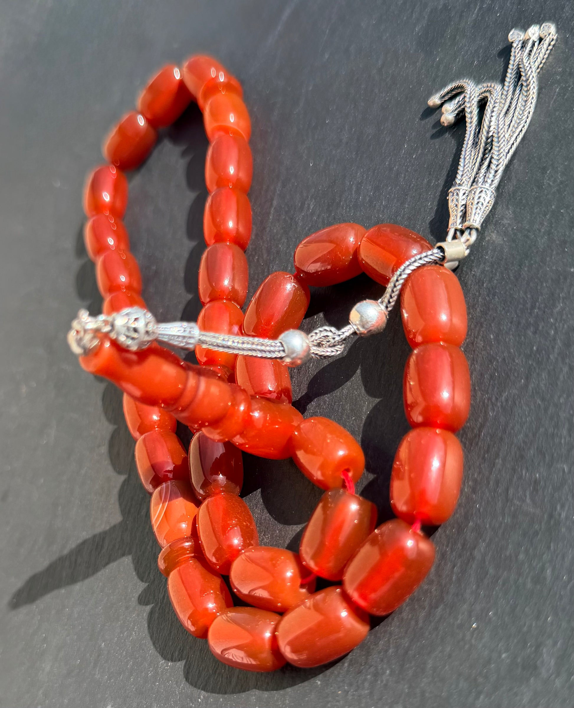 Rote Gebetskette aus natürlichen Achat -Akik- 33 Perlen, Große Tasbih, 925er Sterlingsilber-Quaste, Islamisches Geschenk, Meditationskette