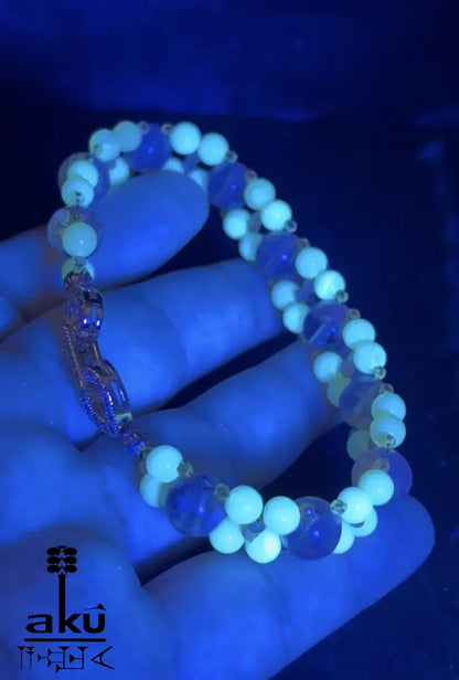 Bernstein und Citrin Armband, vergoldet Schmuck, Loewe und Zwilinge Edelsteine, unter UV Licht