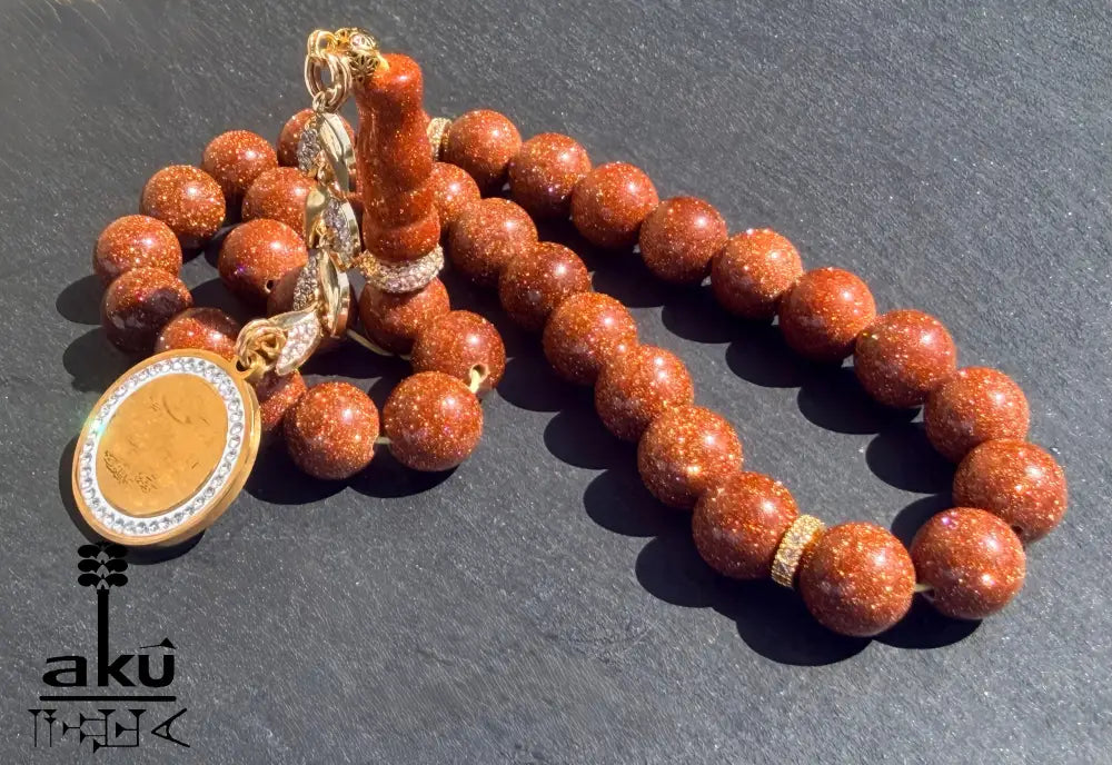 Gold Sandstein Tasbih 33, Islamisches Geschenk, mit Yasin Surat Medaille, Vergoldet.