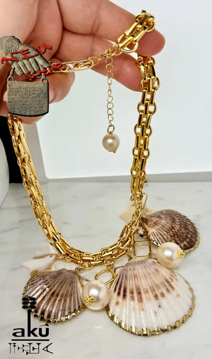 Handgefertigter große Muscheln-Choker, Maritimes Statement mit 18k Vergoldung