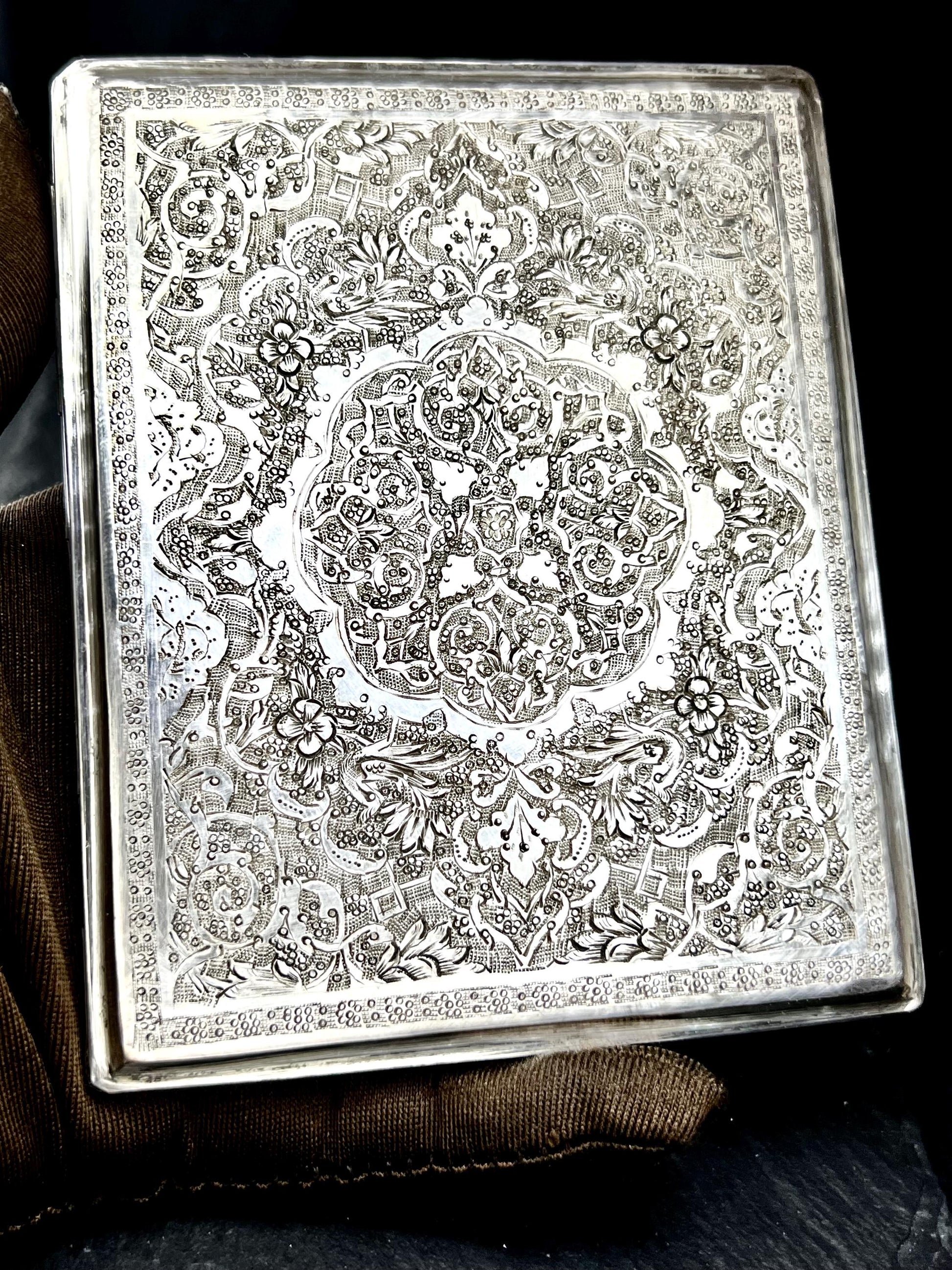 Orientalisches Vintage-Zigarettenetui 840er Silber persisches Teppichmuster