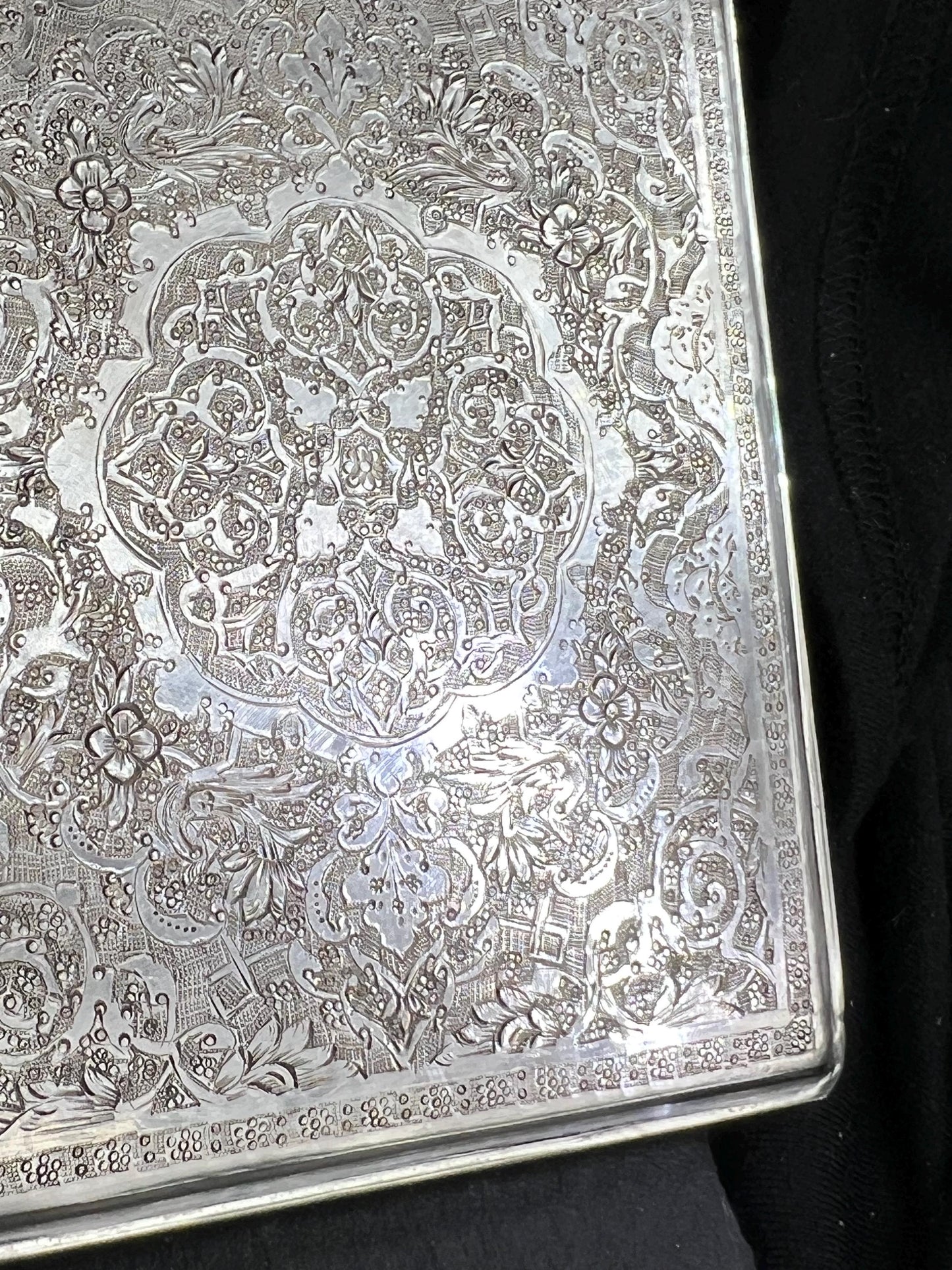Orientalisches Vintage-Zigarettenetui 840er Silber persisches Teppichmuster
