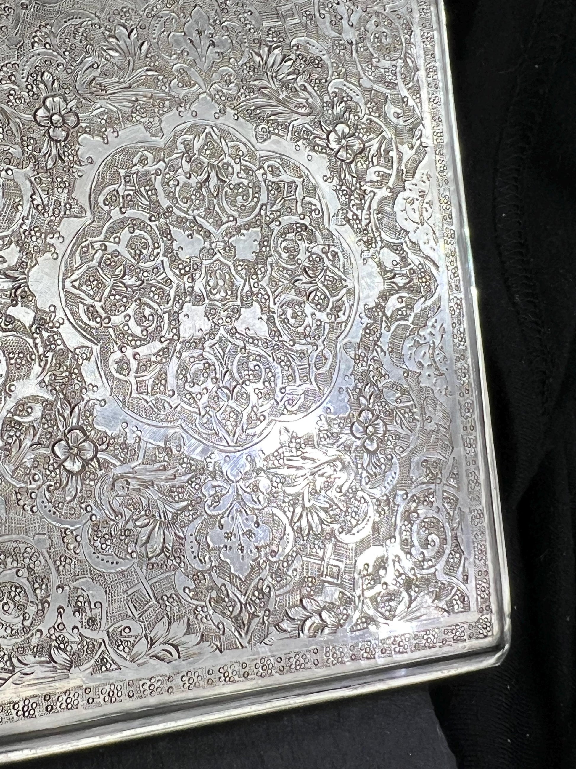 Orientalisches Vintage-Zigarettenetui 840er Silber persisches Teppichmuster
