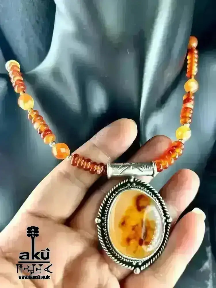 Handgefertigte Halskette, Karneol Achat naturlische Steine, Vintage 925er Silber Anhänger, Sakral Chakra, meditation energie - AkueShop