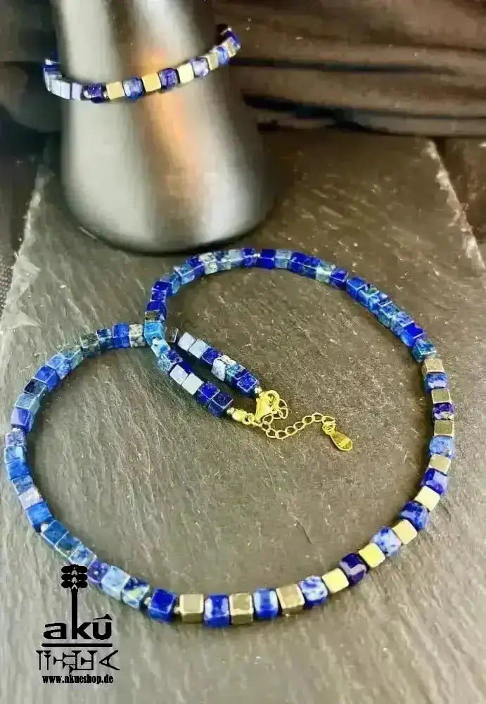 Lapislazuli Halskette und Armband, natürliches Edelstein Schmuckset 925er Silber vergoldet, Drittenaugechakra Meditationsenergie - AkueShop