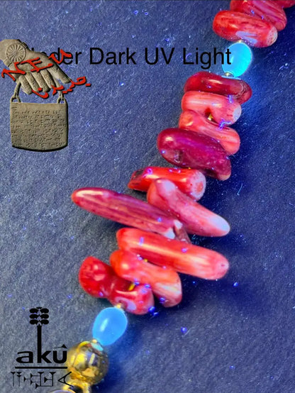 Unten ein UV Licht