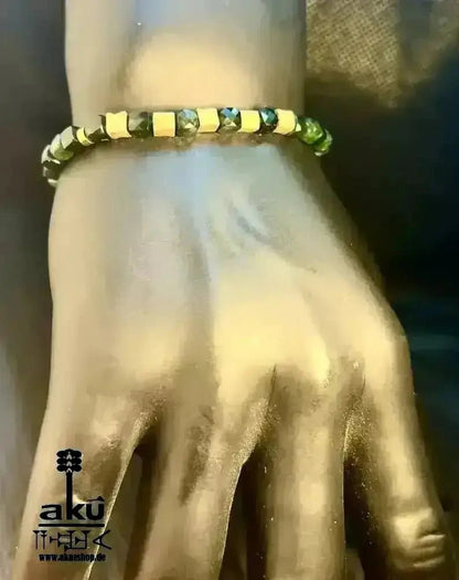 Männer Armband grün Jade, bronze Würfel Perlen für ihn Herzchakra heilungenergie, natürliches Edelstein - AkueShop