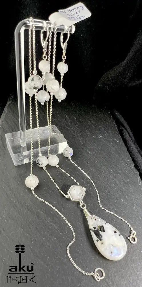 Mondstein Schmuckset natürliche Edelsteine 925er Silber schmuckset, 
Handgefertigte Halskette und Ohrringe, AkueSop