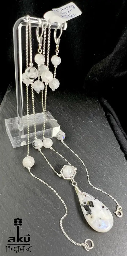 Mondstein Schmuckset natürliche Edelsteine 925er Silber schmuckset, 
Handgefertigte Halskette und Ohrringe, AkueSop