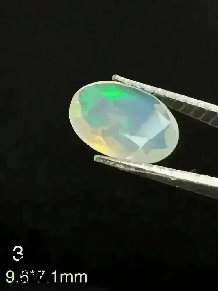 Natürlicher Weißer Opal 7 facettierte Edelsteine 7.5Ct vollfeuer Äthiopisch unbehandelt - AkueShop
