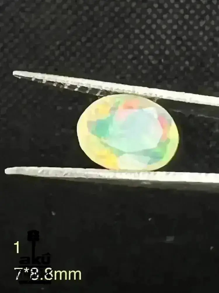 Natürlicher Weißer Opal 7 facettierte Edelsteine 7.5Ct vollfeuer Äthiopisch unbehandelt - AkueShop