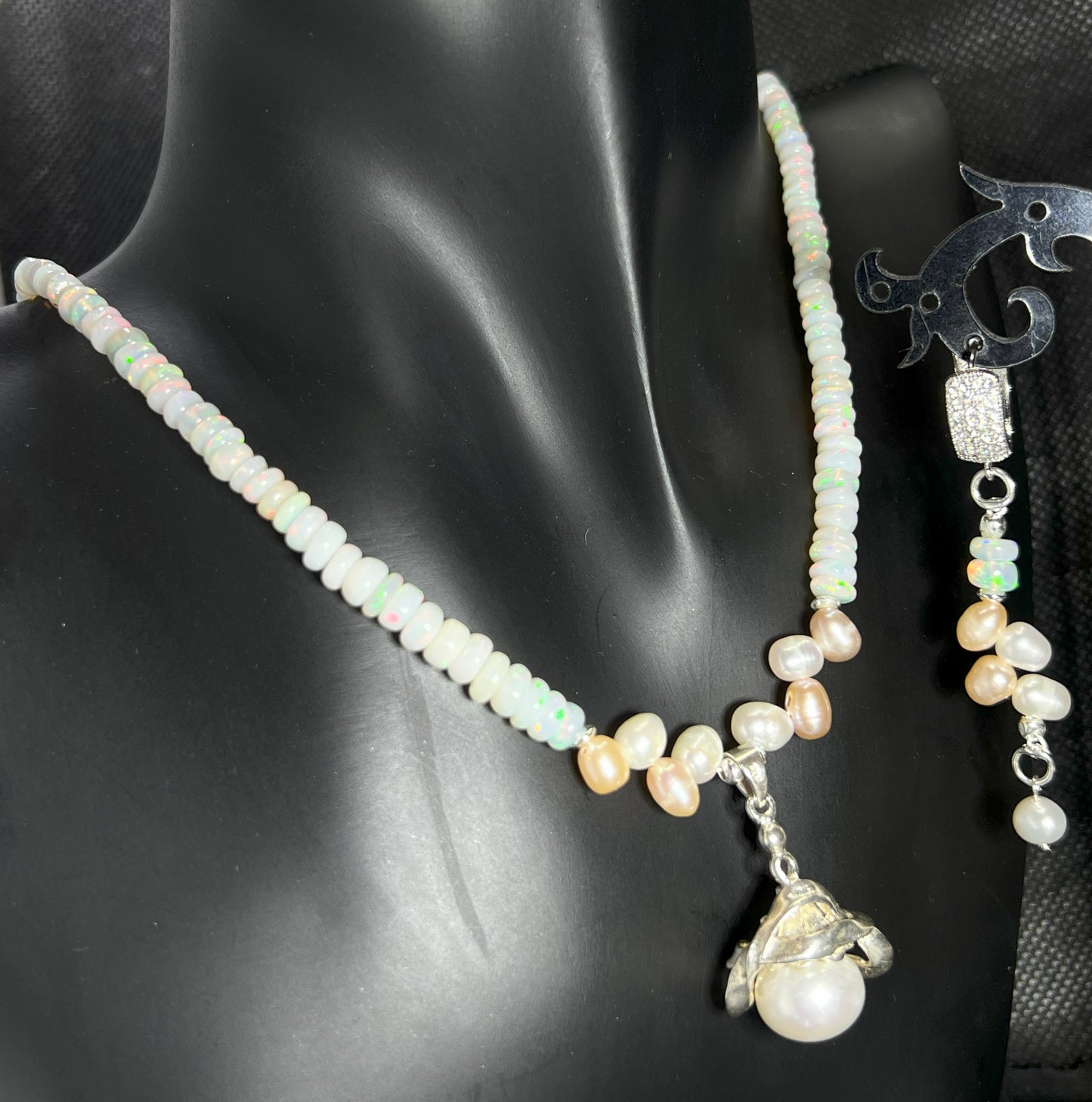 Natürliche weiße OPAL-Halskette und Ohrringe, Edelsteinschmuck, Kronenchakra-Meditationsenergie