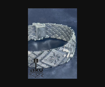 Vintage 925er silber Armband Display mit strukturierten Gliedern