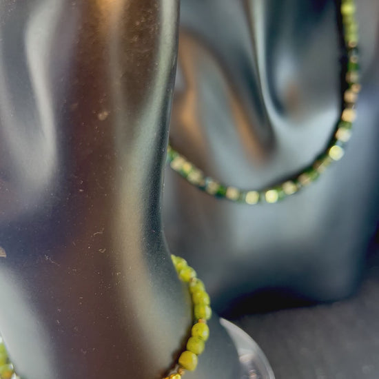 Kanadische Jade Halskette und Armband, grüner Edelstein Schmuck 925er Silber, Herzchakra, für Meditationsenergie.