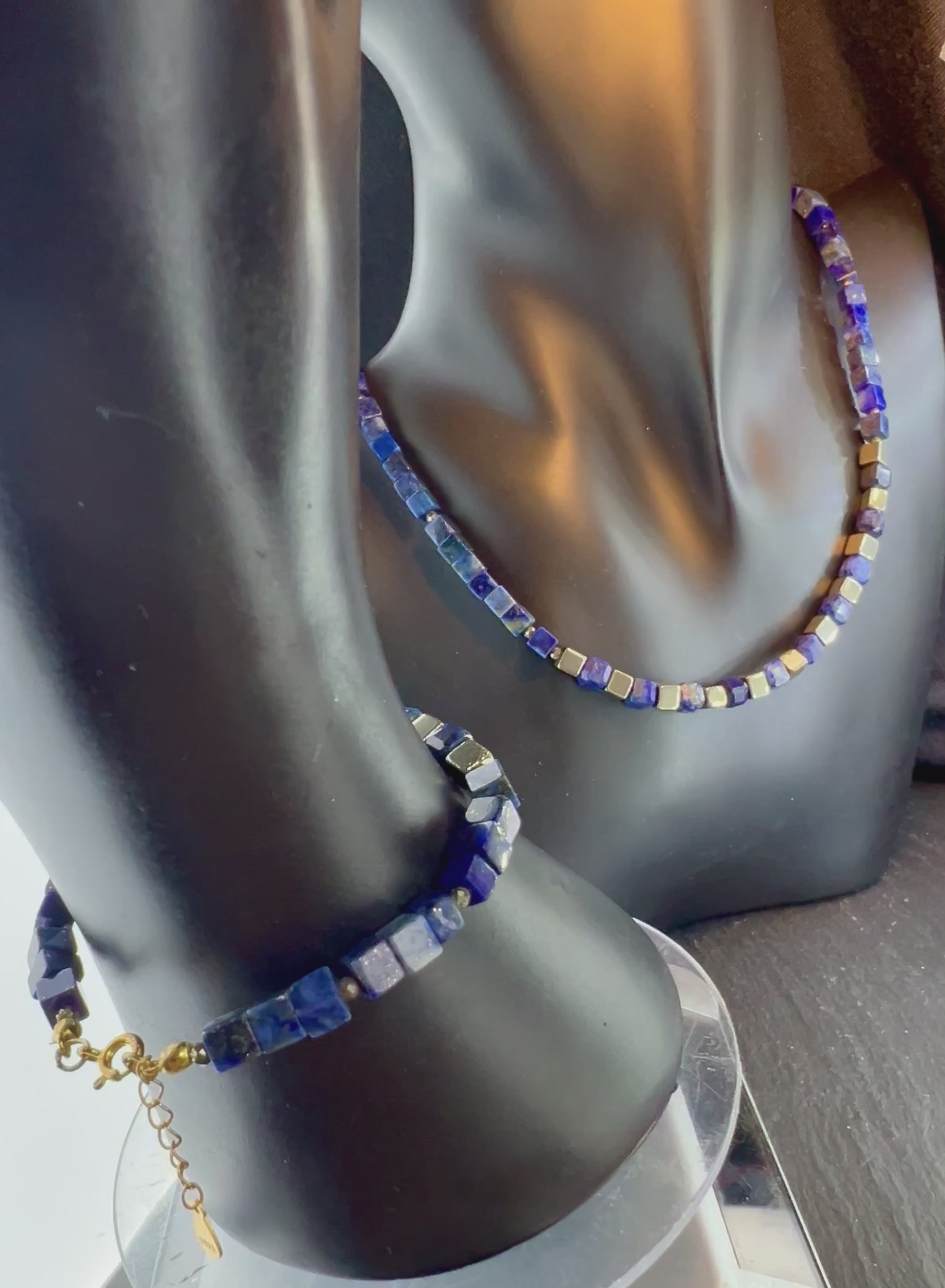 Lapislazuli Halskette und Armband, natürliches Edelstein Schmuckset 925er Silber vergoldet, Drittenaugechakra Meditationsenergie.