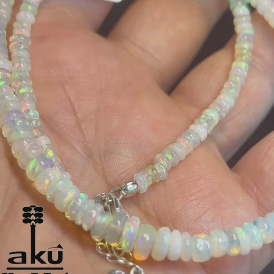 Natürliche Opal Halskette äthiopischer Vollfeuer Opal 7 mm Regenbogen Farbspiel