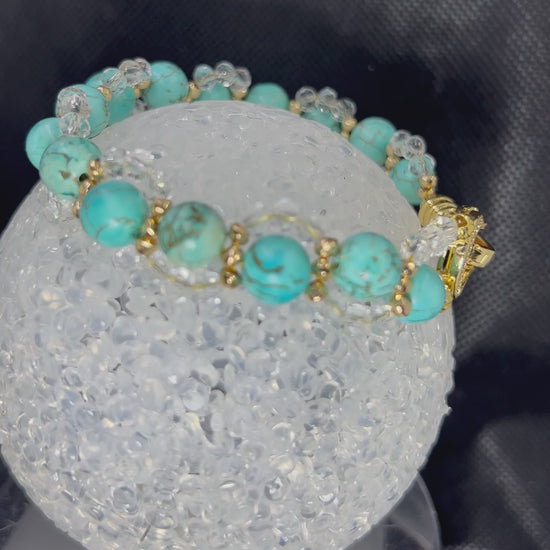 blaues-howlith-armband-natuerlicher-asiatischer-tuerkis-stein-messingvergoldeter-glaenzender-verschluss