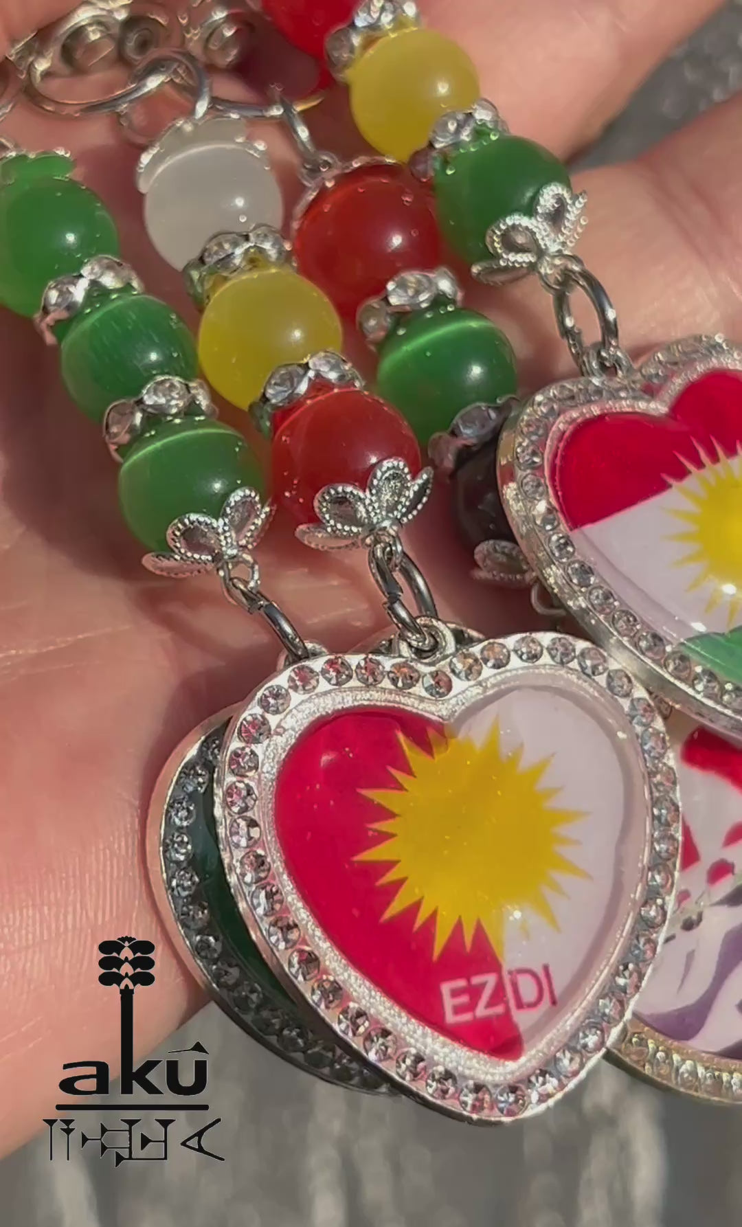 Fahne Handy Kette, Glänzende Herzanhänger mit Flagge