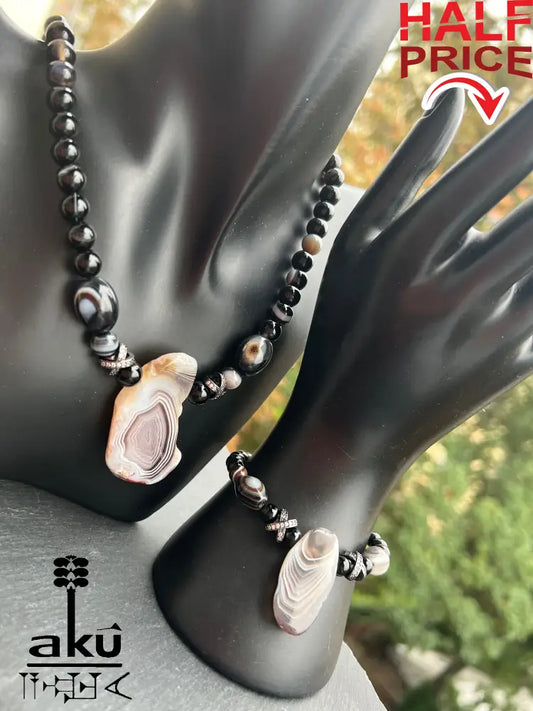 Schmuckset Sulemani Achat – Halskette und Armband mit natürlichen Rohstein-Anhängern