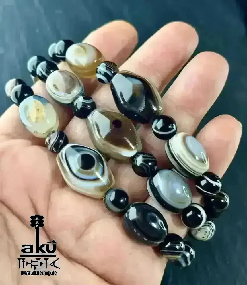 Schwarzer Sulemani Achat Glücks & Kraftstein Armband, natürliche Edelsteine, positive Wurzelchakra Meditationsenergie - AkueShop